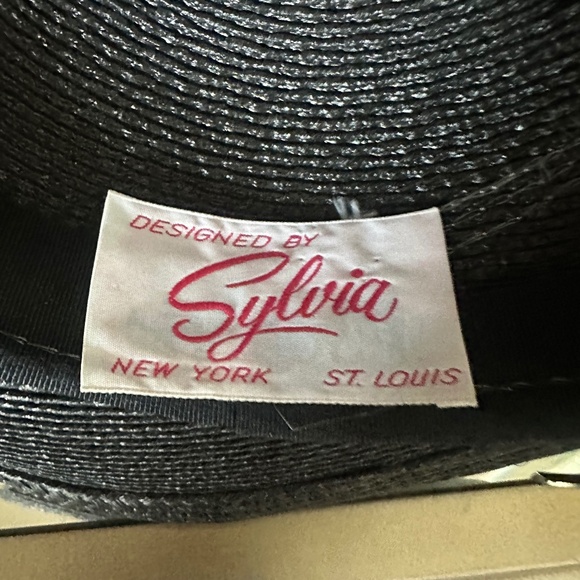 FETCHING 1950s' BLACK STRAW HAT - PINK OSTRICH FEATHER + STRAW BOW & PINK BEAD - Picture 12 of 12